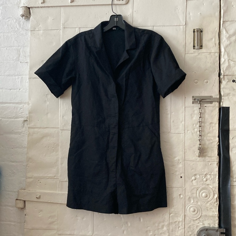 Uniqlo black linen jumper
